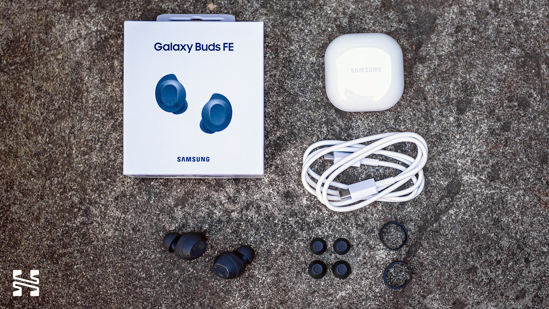 беспроводные наушники Samsung Galaxy Buds FE