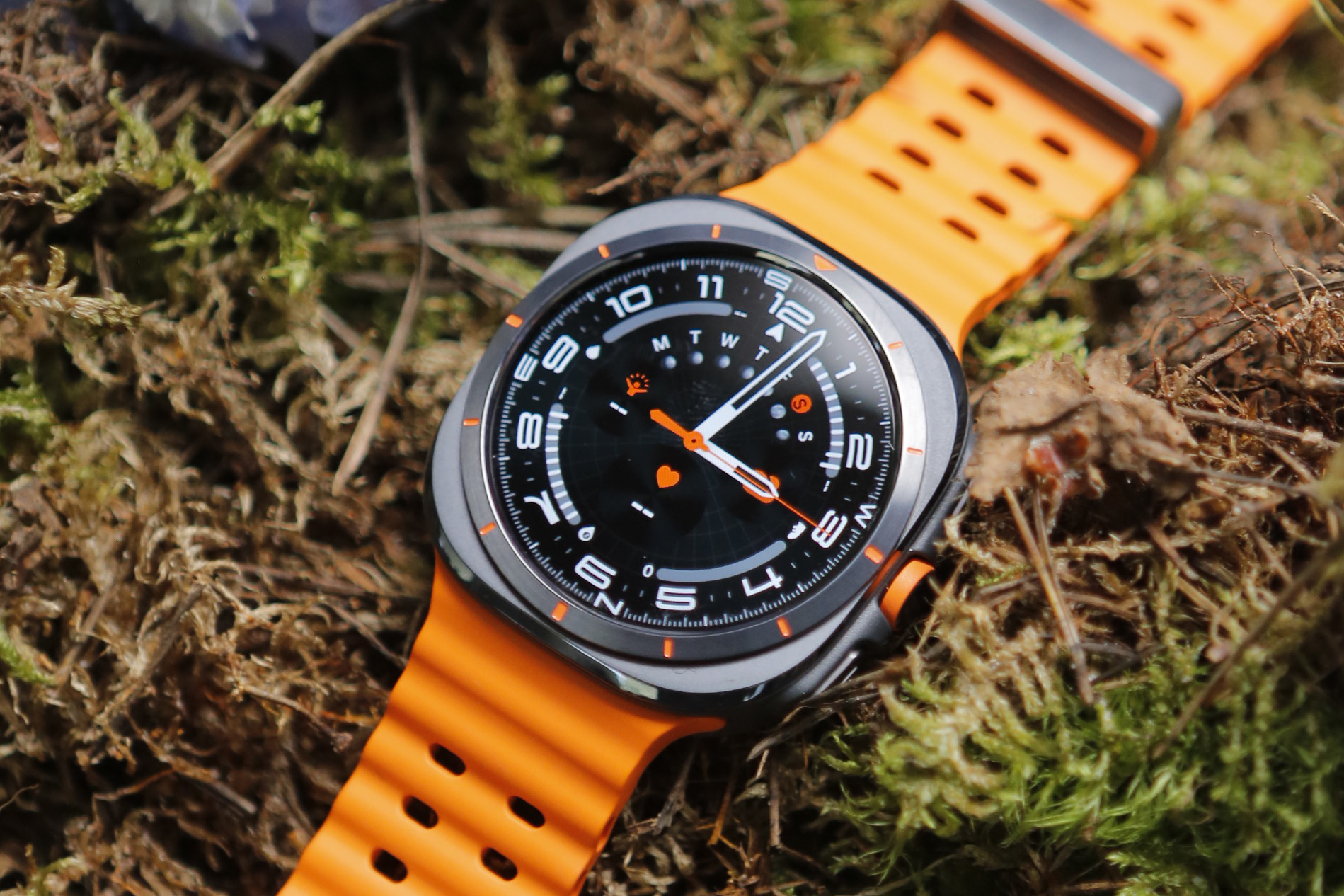 смарт-часы Samsung Galaxy Watch Ultra