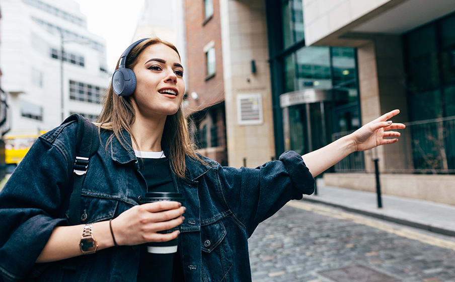 накладные наушники JBL Tune 670NC